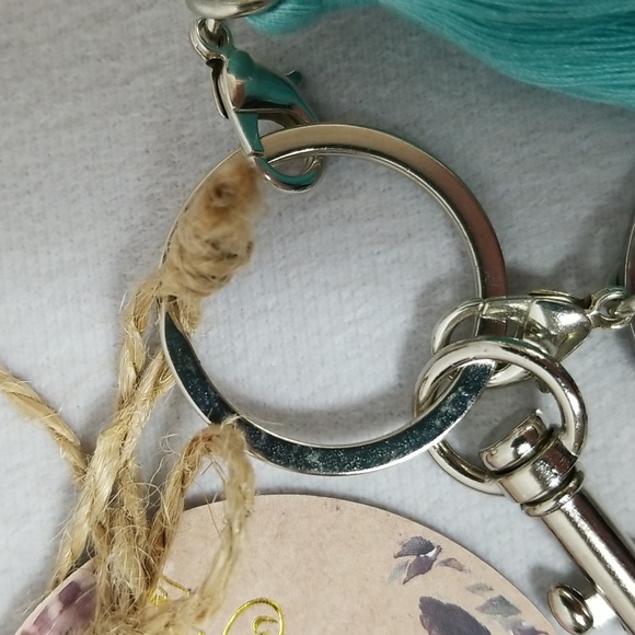 Barn Bougie Boho Key Fob - Picture 6 of 8